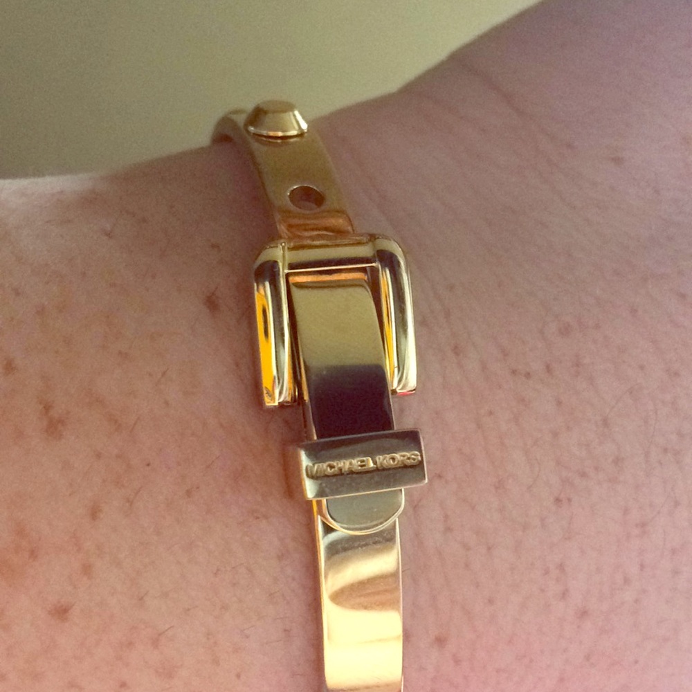 Michael Kors Astor stud buckle bracelet gold